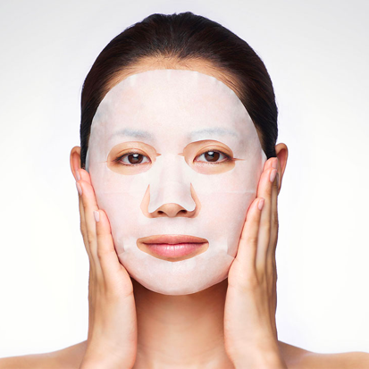 Ripples overførsel miste dig selv 4 Tips on How To Apply A Facial Mask for Your Skincare Routine | SK-II US